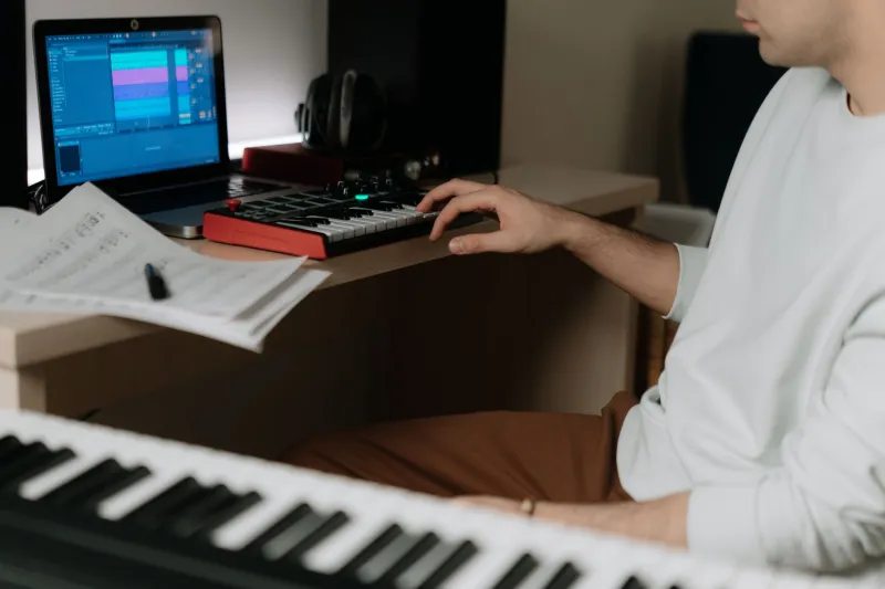 The Toolbox Behind the Drop: Seven Plugins and Patches Shaping America's Mainstage Sound